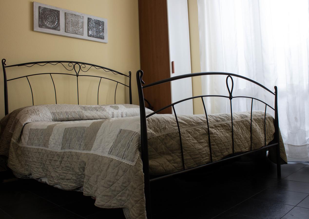 La Casetta B&B チェルヌスコ・スル・ナヴィーリオ エクステリア 写真